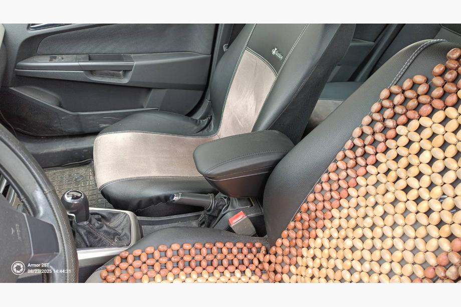 Opel Astra H 2004–2013 Naslon za roko z adapterjem Image
