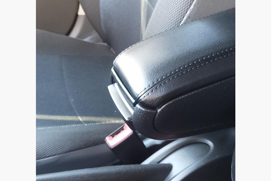 Seat Ibiza 2010–2017 Naslon za roko (v držalo za pijačo) Image