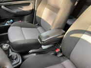 Volkswagen Golf 4 1997–2006 Naslon za roko V-3 Niken Luxury fotografija 3