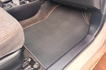 Toyota Yaris 2010–2020 Carsuit ДВС gumijasti tepihi za notranjost (Črni) fotografija 2