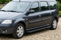 Dacia Logan MCV 2004–2014 Bočne stopnice Allmond Black (2 kosa, aluminij) fotografija 1