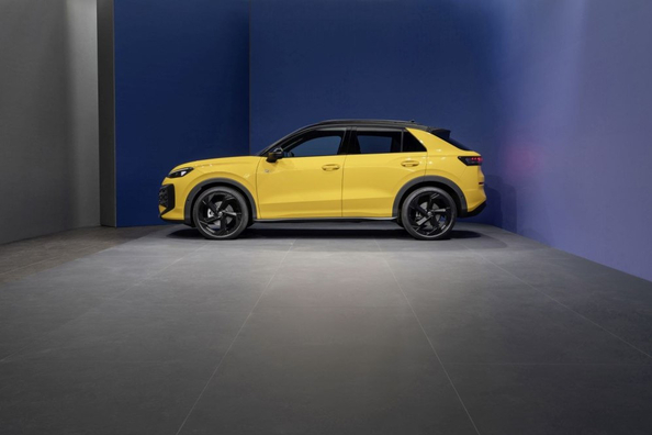 Volkswagen T-Roc 2025 (2. generacija): posodobljen kompaktni crossover Fotografija 2