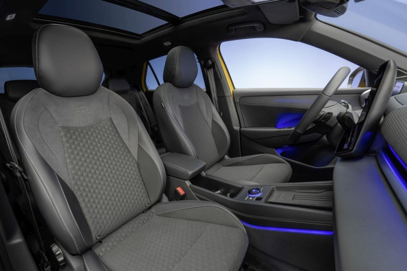 Volkswagen T-Roc 2025 (2. generacija): posodobljen kompaktni crossover Fotografija 6