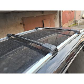 Strešni nosilci (prečke) za integrirane strešne letve, zaklepni na ključ WingCarrier V2 (2 kos) Audi Q7 2005–2015 fotografija 1