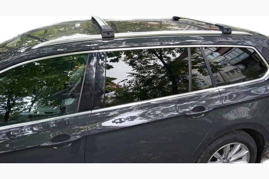 Volkswagen Passat B8 2015–2023 Strešni nosilci (prečke) za integrirane strešne letve, zaklepni na ključ WingCarrier V2 (2 kos) Črna Image
