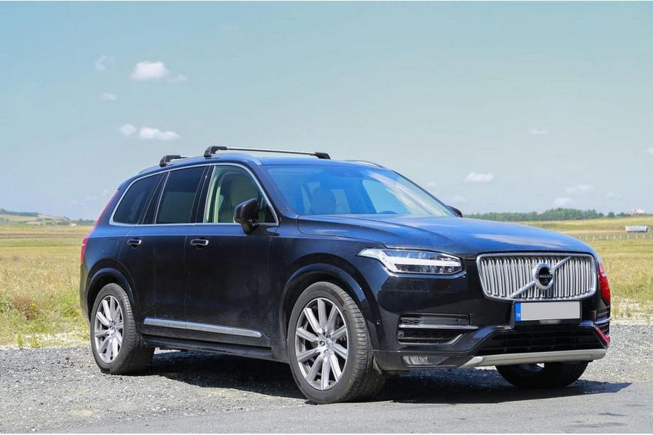 Volvo XC90 2015– Strešni nosilci (prečke) za integrirane strešne letve, zaklepni na ključ WingCarrier V2 (2 kos) Črna Image
