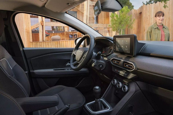 Dacia Sandero Stepway tretje generacije: Cenovno dostopen crossover-hatchback Fotografija 5