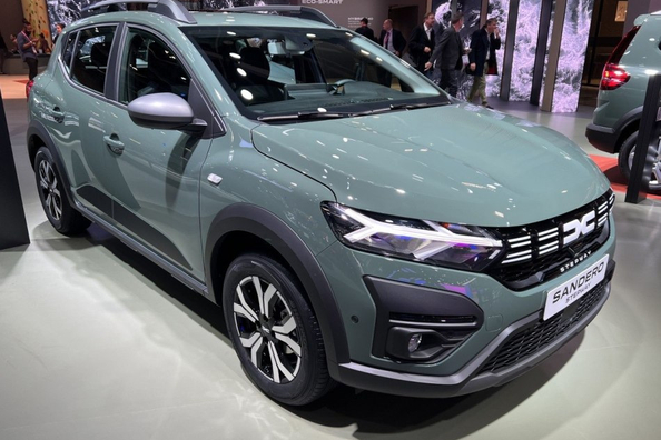 Dacia Sandero Stepway tretje generacije: Cenovno dostopen crossover-hatchback Fotografija 2