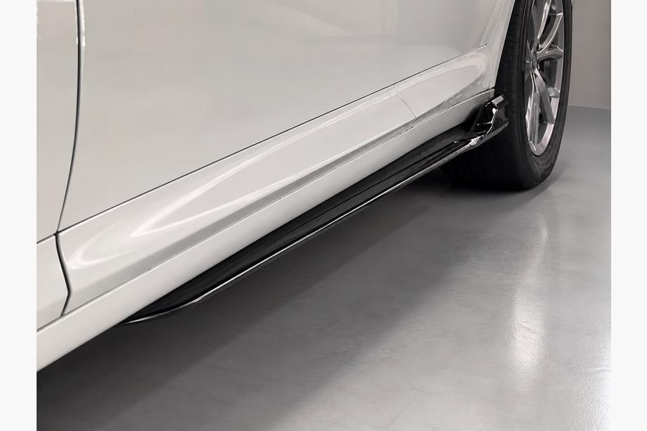 BMW X3 G01 2018– Lopatice pod pragovi (črni visok sijaj) Image