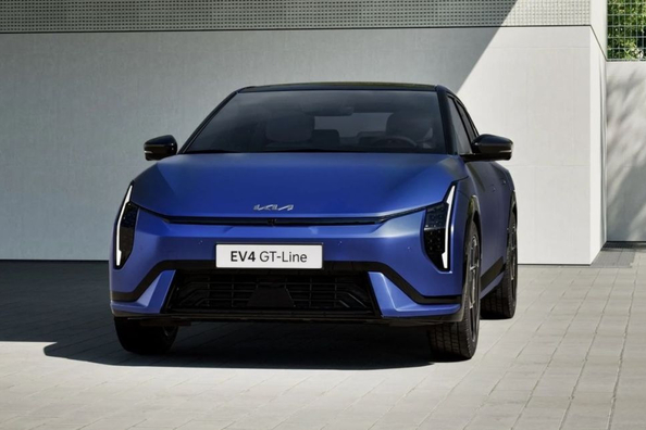 Test električne limuzine Kia EV4 2025