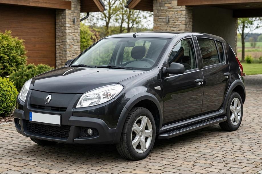 Dacia Sandero 2007–2013 Bočne stopnice Allmond Black (2 kosa, aluminij) Image