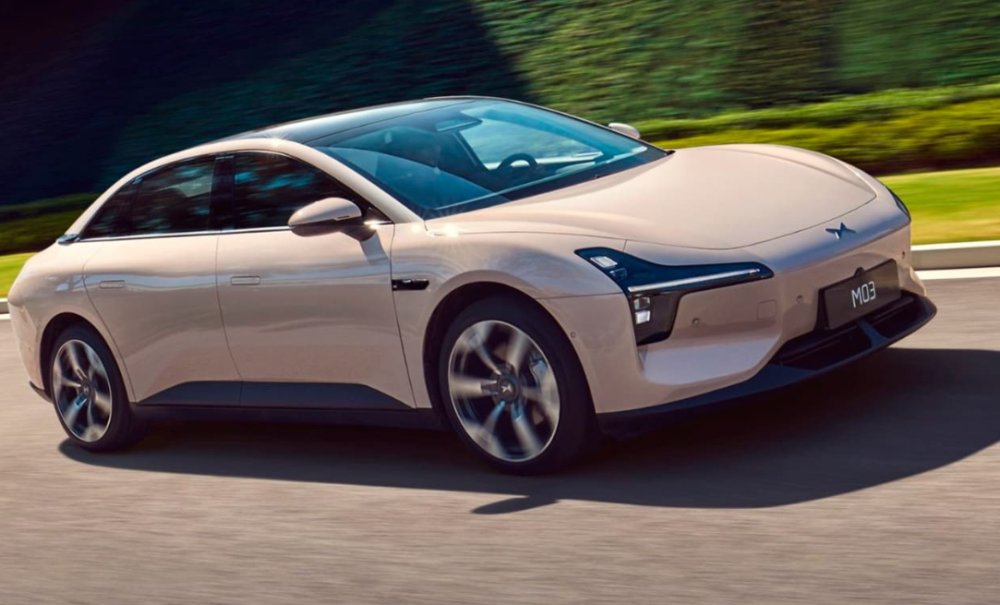 Test XPeng Mona M03: nov standard v razredu električnih limuzin