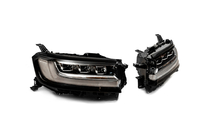 Toyota Land Cruiser 200 2007–2021 Sprednji žarometi (za vozila predelana v LC300) fotografija 2