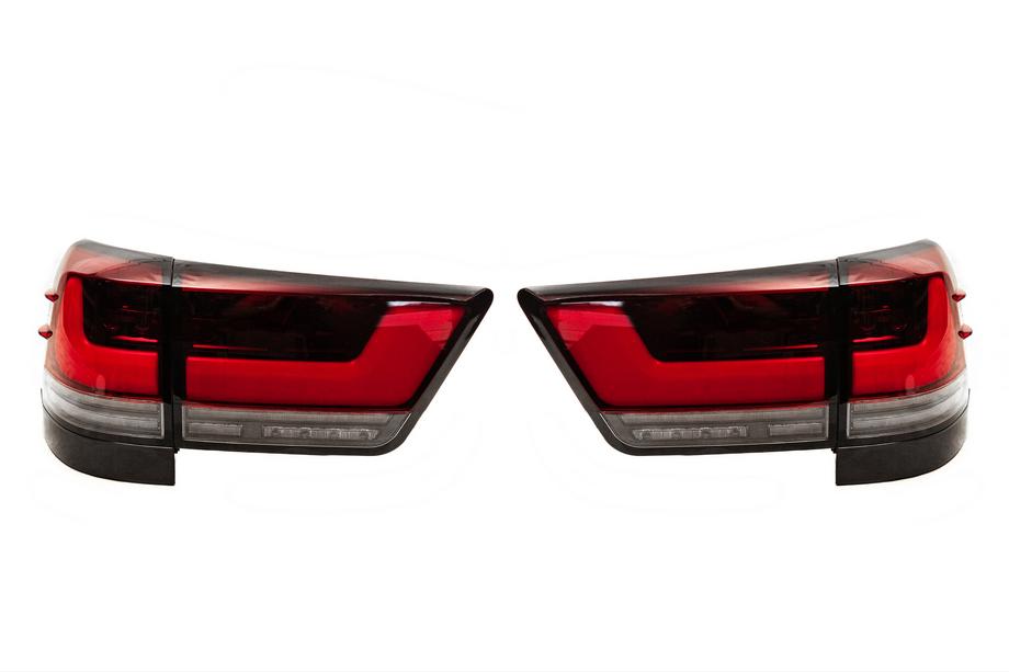 Toyota Land Cruiser 200 2007–2021 Zadnje luči (za predelana vozila v LC300) Image