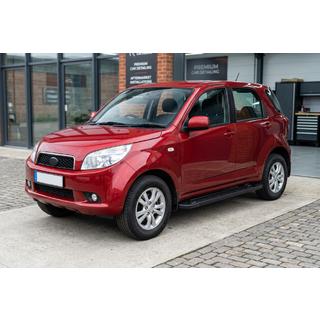 Stranske stopnice RedLine Black (2 kosa, aluminij) Daihatsu Terios 2006–2017 fotografija 1