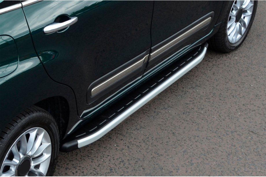 Fiat 500/500L 2013–2022 Bočne stopnice Fullmond (2 kos, aluminij) Image