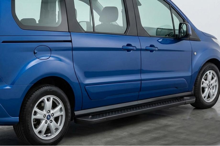 Ford Connect 2014–2021 Bočne stopnice Allmond Black (2 kos, aluminij) Image