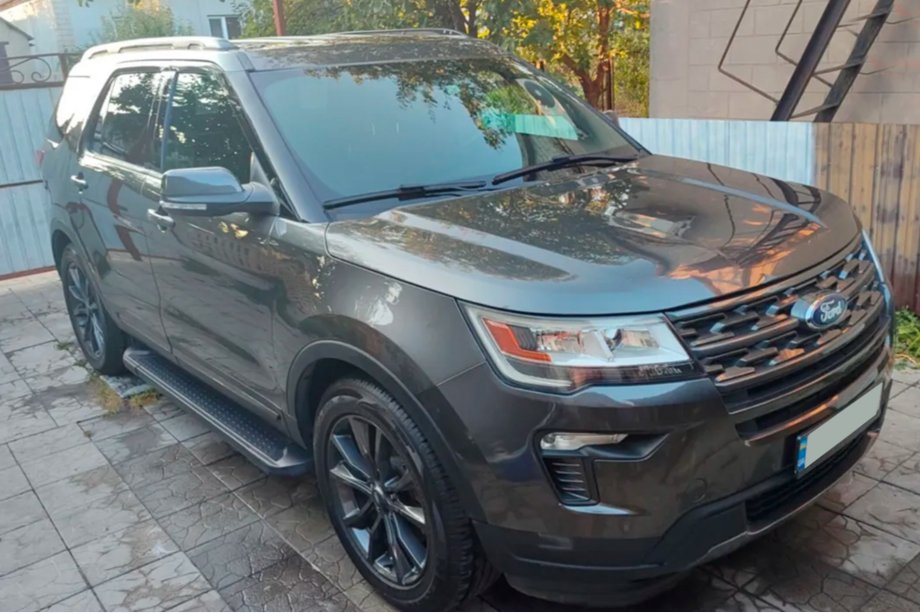Ford Explorer 2011–2019 Bočne stopnice Allmond Black (2 kos, aluminij) Image