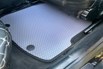 Audi A4 B5 1994–2001 Gumijaste preproge Carsuit (Avant, sive) fotografija 4