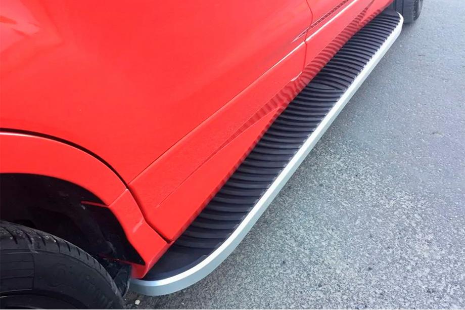Ford Kuga/Escape 2013–2019 Stranski pragovi Tayga Grey (2 kosa, aluminij) Image
