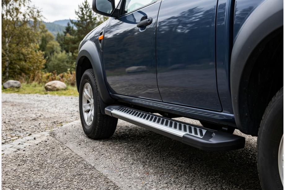 Ford Ranger 2007–2011 Stranski pragovi Line (2 kos, aluminij) Image