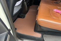 Toyota Land Cruiser 200 2007–2021 Gumijasti tepihi Carsuit (2007-2012, rjava) fotografija 7
