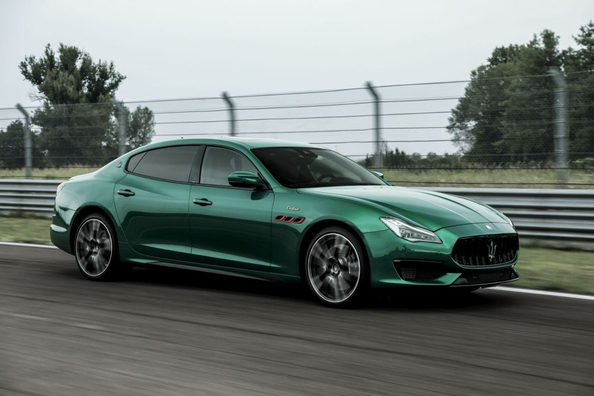 Test Maserati Quattroporte Trofeo: razkošna italijanska limuzina Fotografija 3
