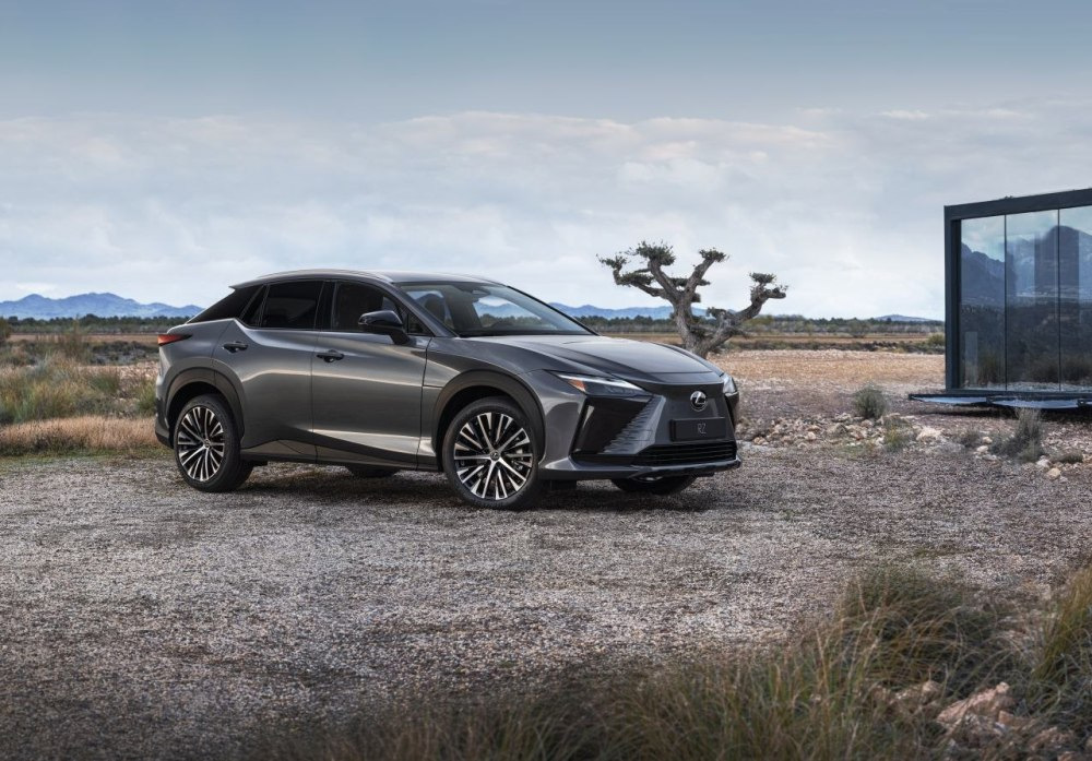 Test Lexus RZ 300e: premium električni crossover