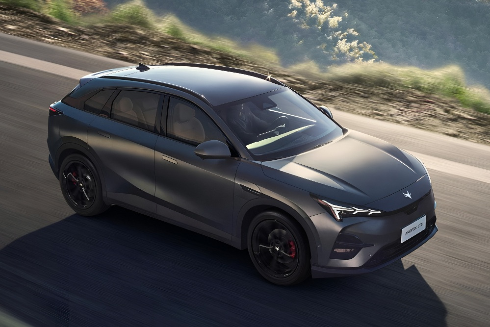 Pregled Arcfox Alpha T5: električni SUV za dinamično vsakdanje življenje