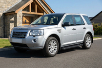 Land Rover Freelander II 2006–2014 Bočne stopnice Allmond Black (2 kosa, aluminij) fotografija 1
