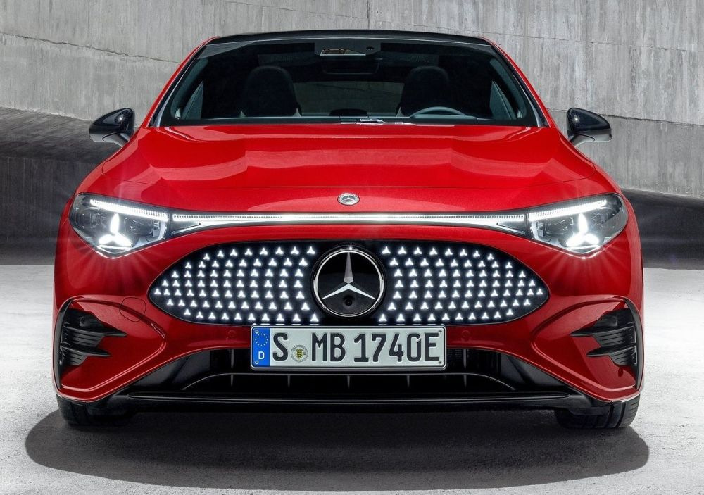 Pregled limuzine Mercedes-Benz CLA EQ 2025: Električni kompakt premium razreda