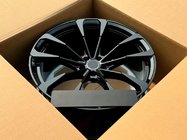 Audi Q8 2018– Kovana OEM platišča R22 V3 (4 kosi) fotografija 4