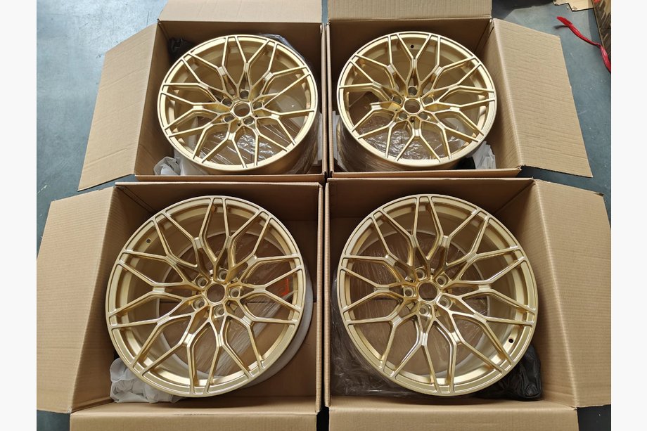 BMW serija 2 G42 2021– OEM kovana platišča R19 R20 V1 (4 kos) Image