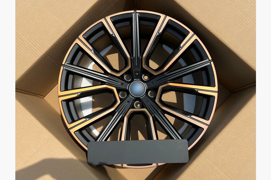 BMW XM G09 2022– Kovana platišča OEM R21 V1 (4 kosi) Image