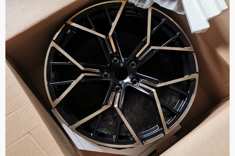 BMW serija 8 G14/G15/G16 2018– Kovana OEM platišča R20 V1 (4 kos) Image