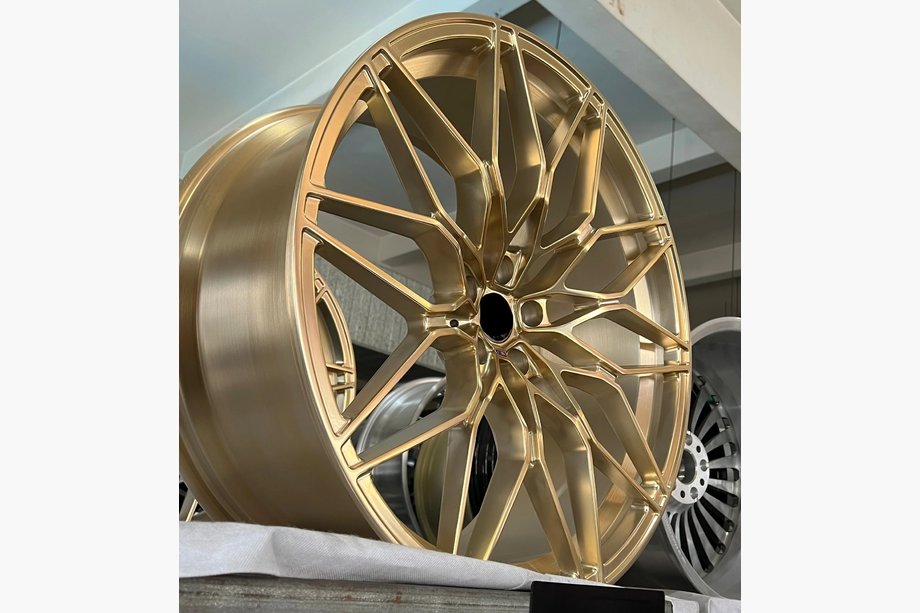 BMW serija 4 G22/23/26 2020– Kovana OEM platišča R19 R20 V2 (4 kosi) Fotografija 5