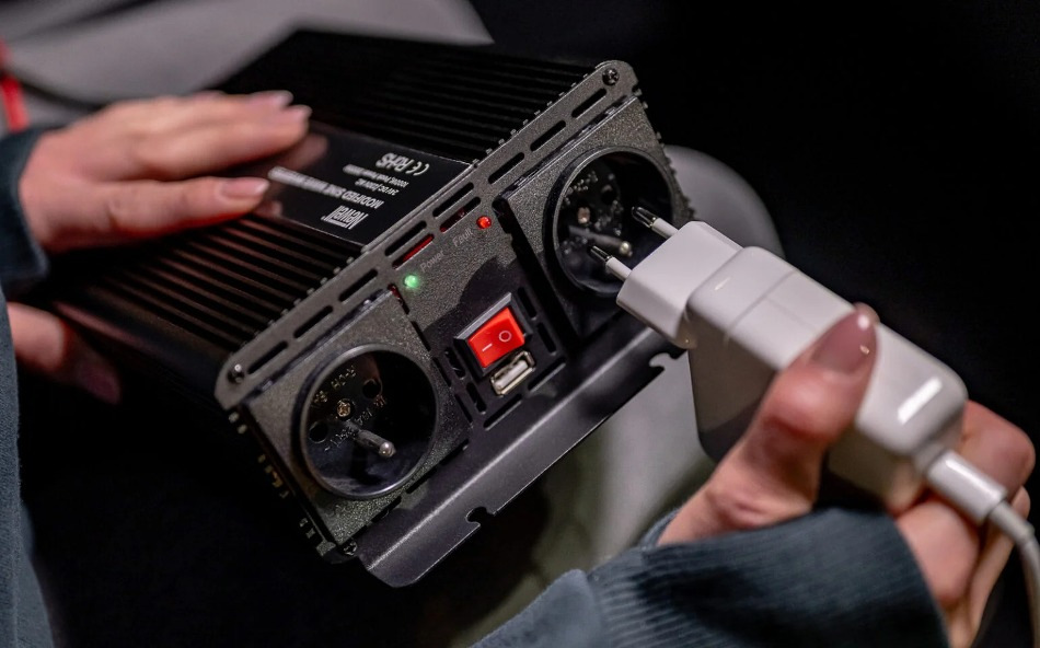 Kako izbrati inverter za avto: nasveti za voznike