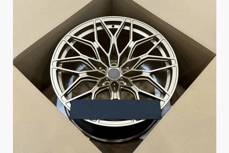 BMW serija 2 G42 2021– OEM kovana platišča R19 R20 V3 (4 kosi) Fotografija 3