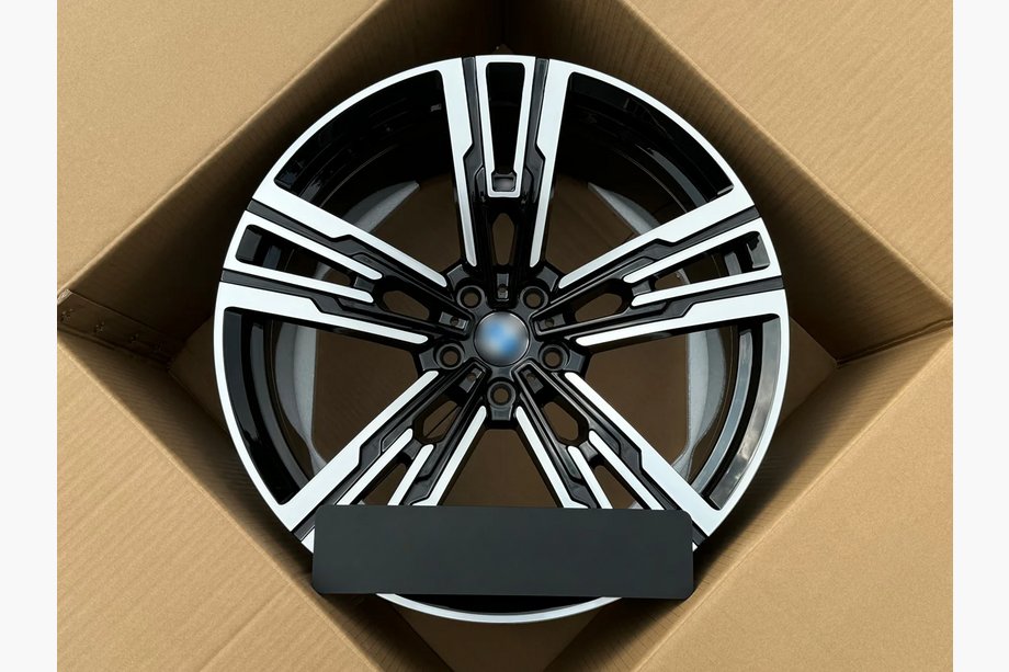 BMW serija 7 G70/G71 2022– Kovana OEM platišča R20 (4 kos) Image