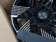 BMW serija 7 G70/G71 2022– Kovana OEM platišča R22 V3 (4 kosi) fotografija 25