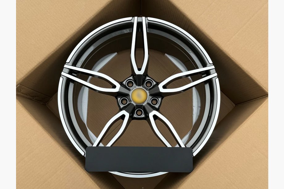 Ferrari 458 Italia 2009–2015 Kovana OEM platišča R20 V2 (4 kosi) Fotografija 2