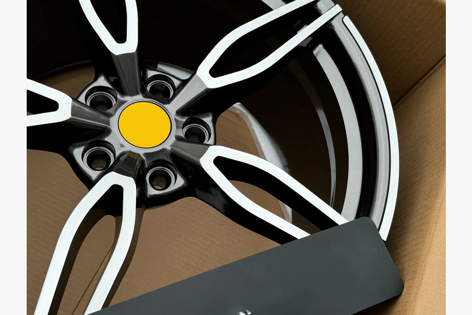 Ferrari 458 Italia 2009–2015 Kovana OEM platišča R20 V2 (4 kosi) Fotografija 11