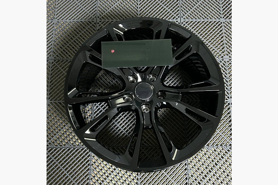 Jeep Grand Cherokee WK2 2010–2021 Kovana OEM platišča R20 V2 (4 kosi) Image