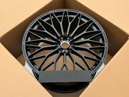 Lamborghini Urus 2018– Kovana platišča OEM R23 V7 (4 kos) fotografija 2