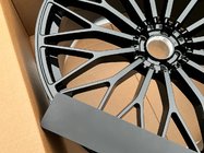 Lamborghini Urus 2018– Kovana platišča OEM R23 V7 (4 kos) fotografija 6