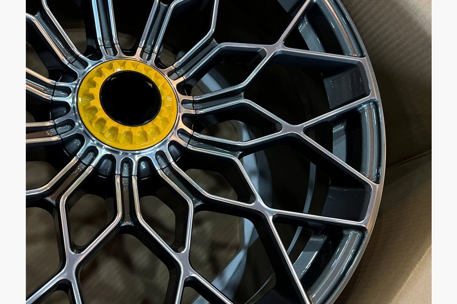 Lamborghini Huracan 2014– Kovana OEM platišča R20 R21 V1 (4 kos) Fotografija 7