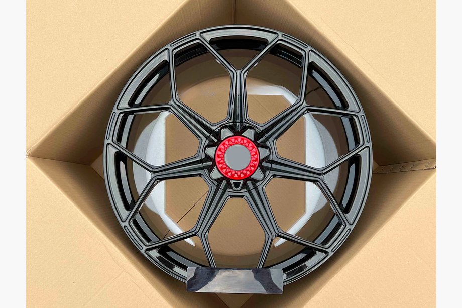 Lamborghini Aventador 2011–2022 Kovana OEM platišča R20 R21 V7 (4 kos) Image