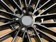 Lamborghini Urus 2018– Kovana platišča OEM R23 V12 (4 kosi) fotografija 9