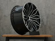 Lamborghini Urus 2018– Kovana platišča OEM R23 V13 (4 kosi) fotografija 1