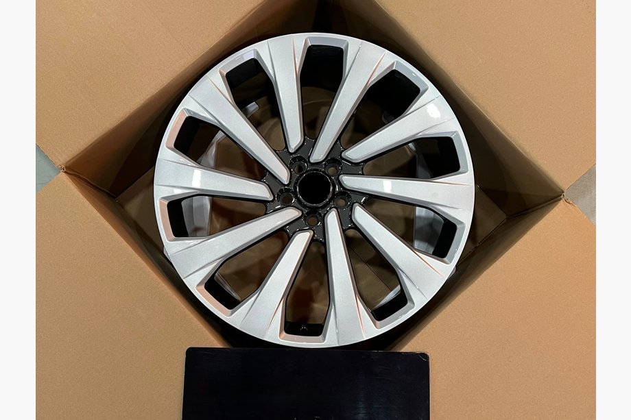 Range Rover V L460 2021– Kovana platišča OEM R24 V2 (4 kos) Image